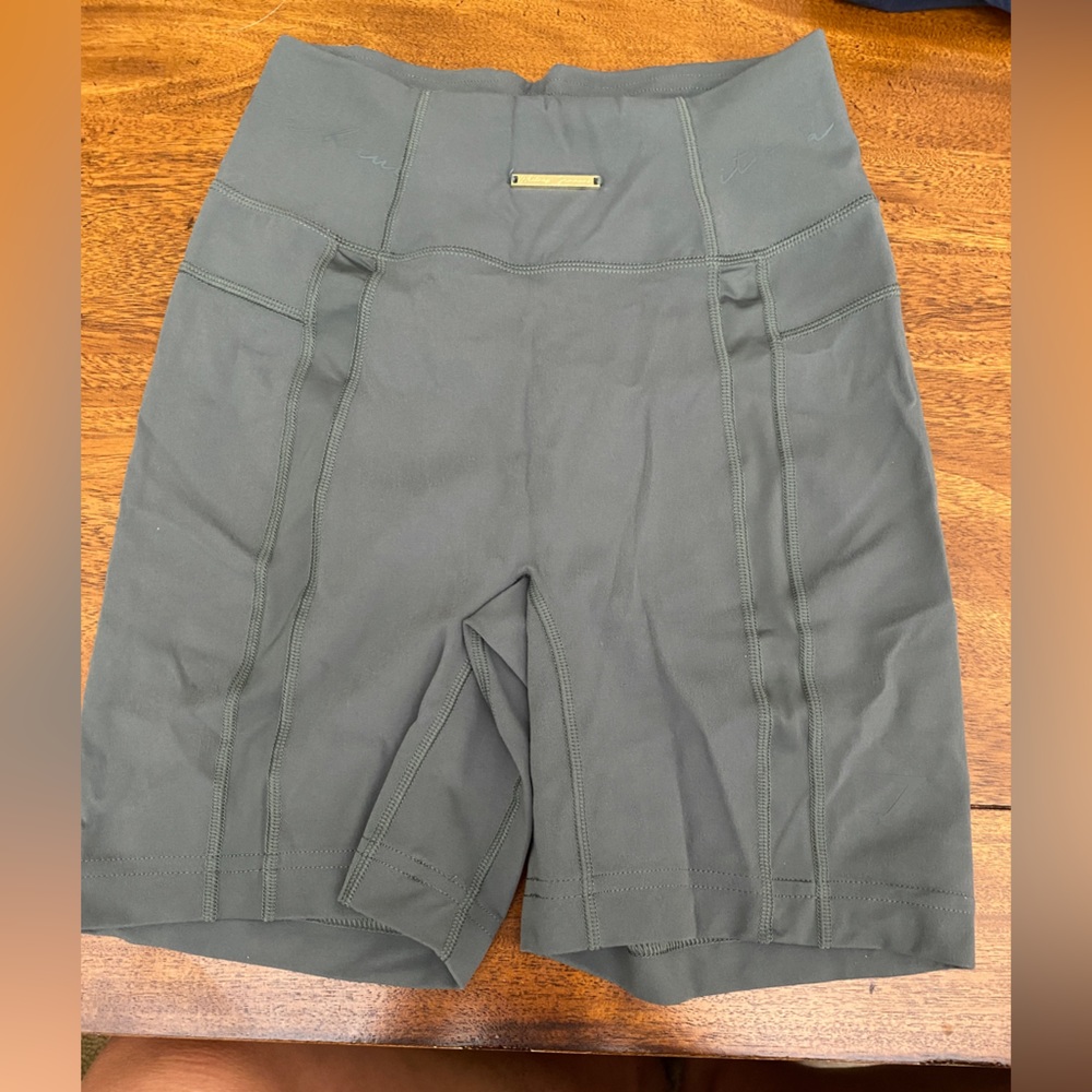 NWOT Gymshark Whitney Simmons Mesh Shorts Size XS